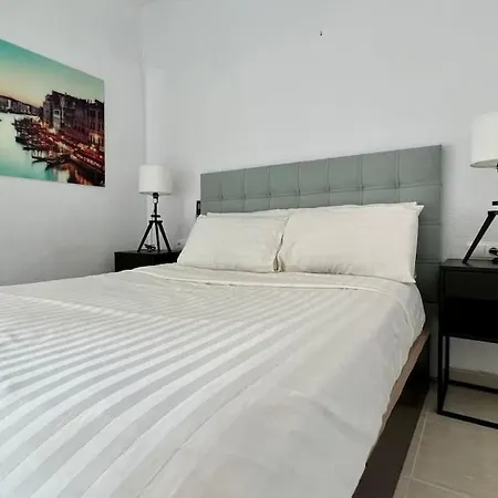 Scenic With Private Pool - Sleeps 8